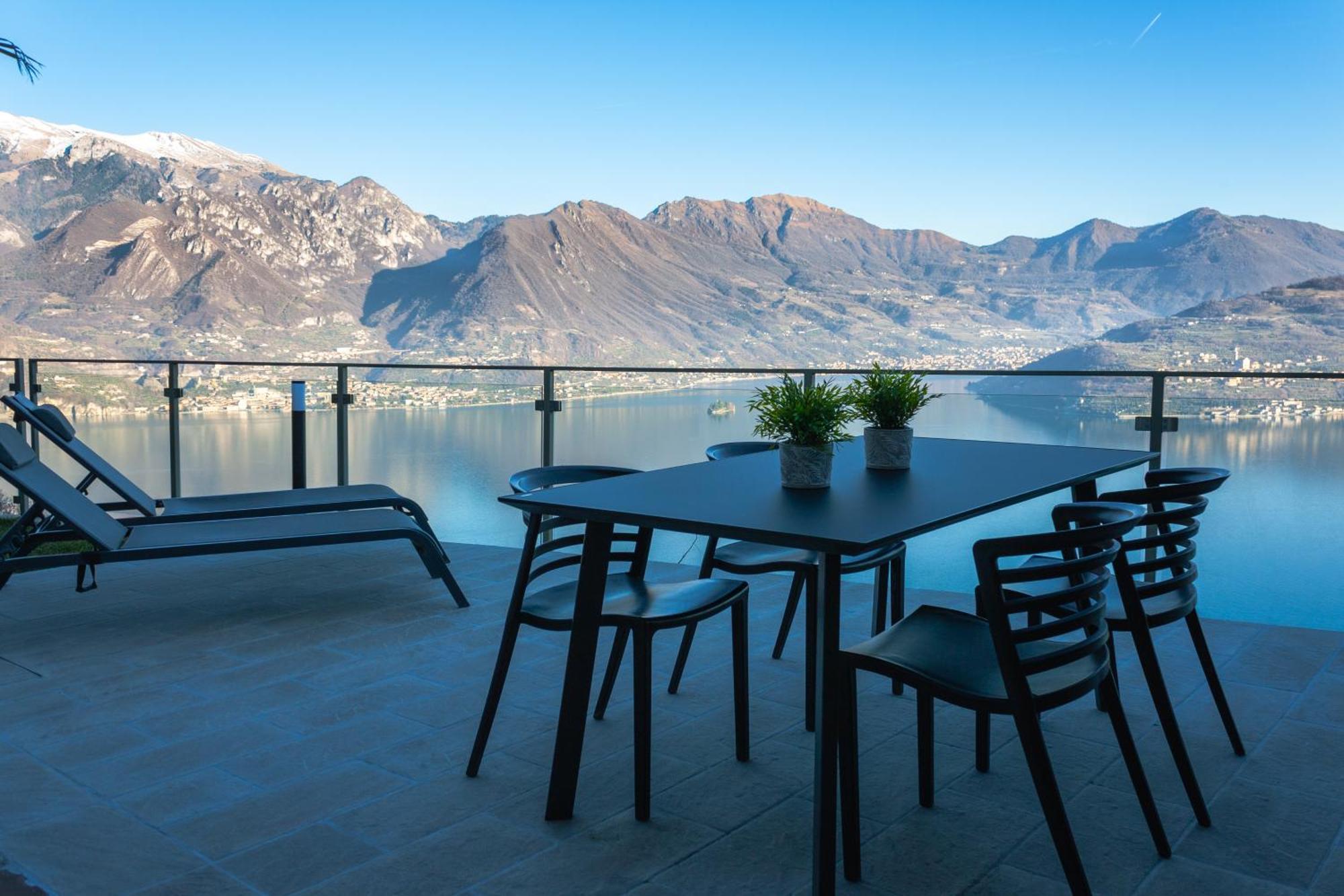 Mia Isola With Lake View, Garden And Swimming Pool Parzanica 外观 照片