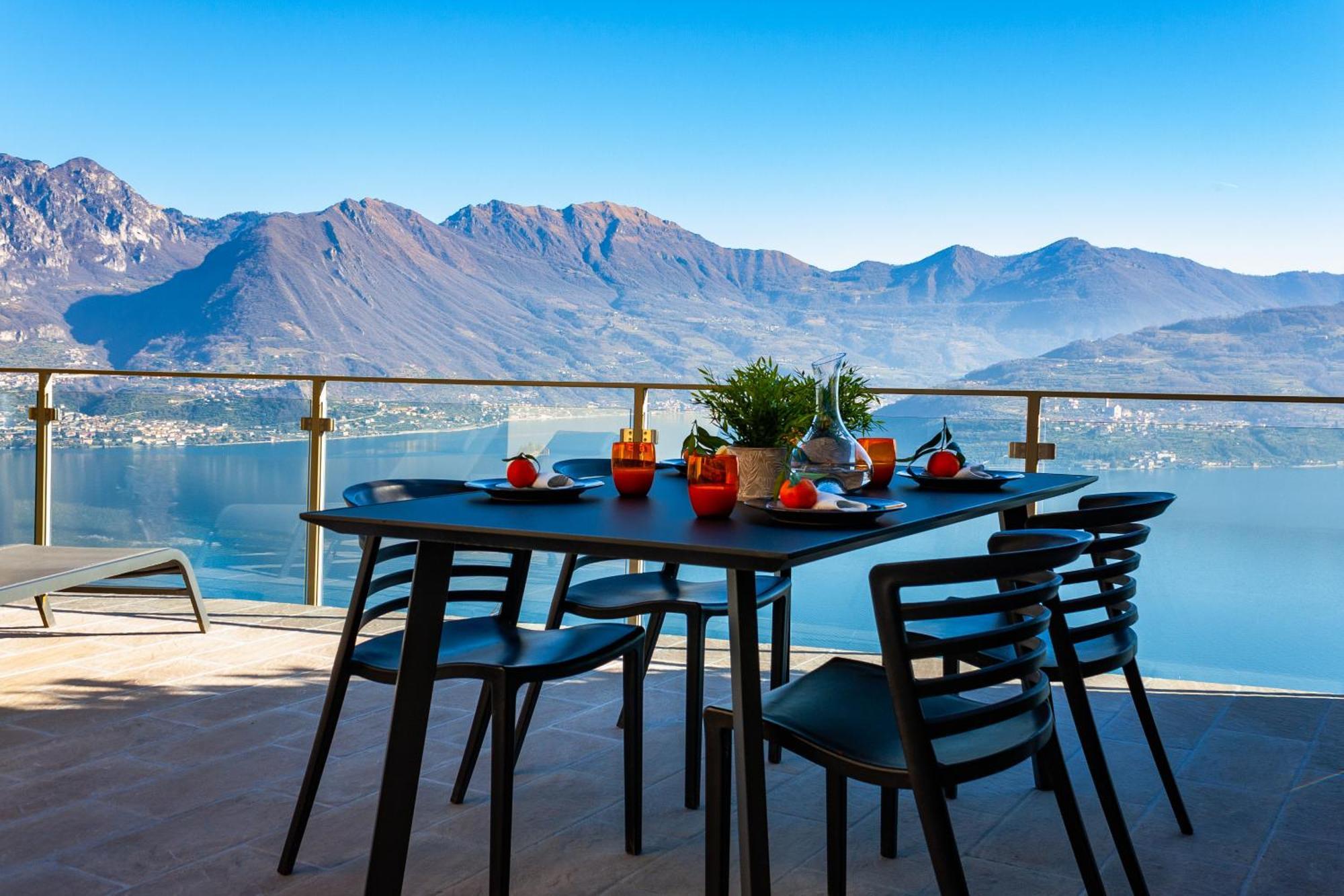 Mia Isola With Lake View, Garden And Swimming Pool Parzanica 外观 照片