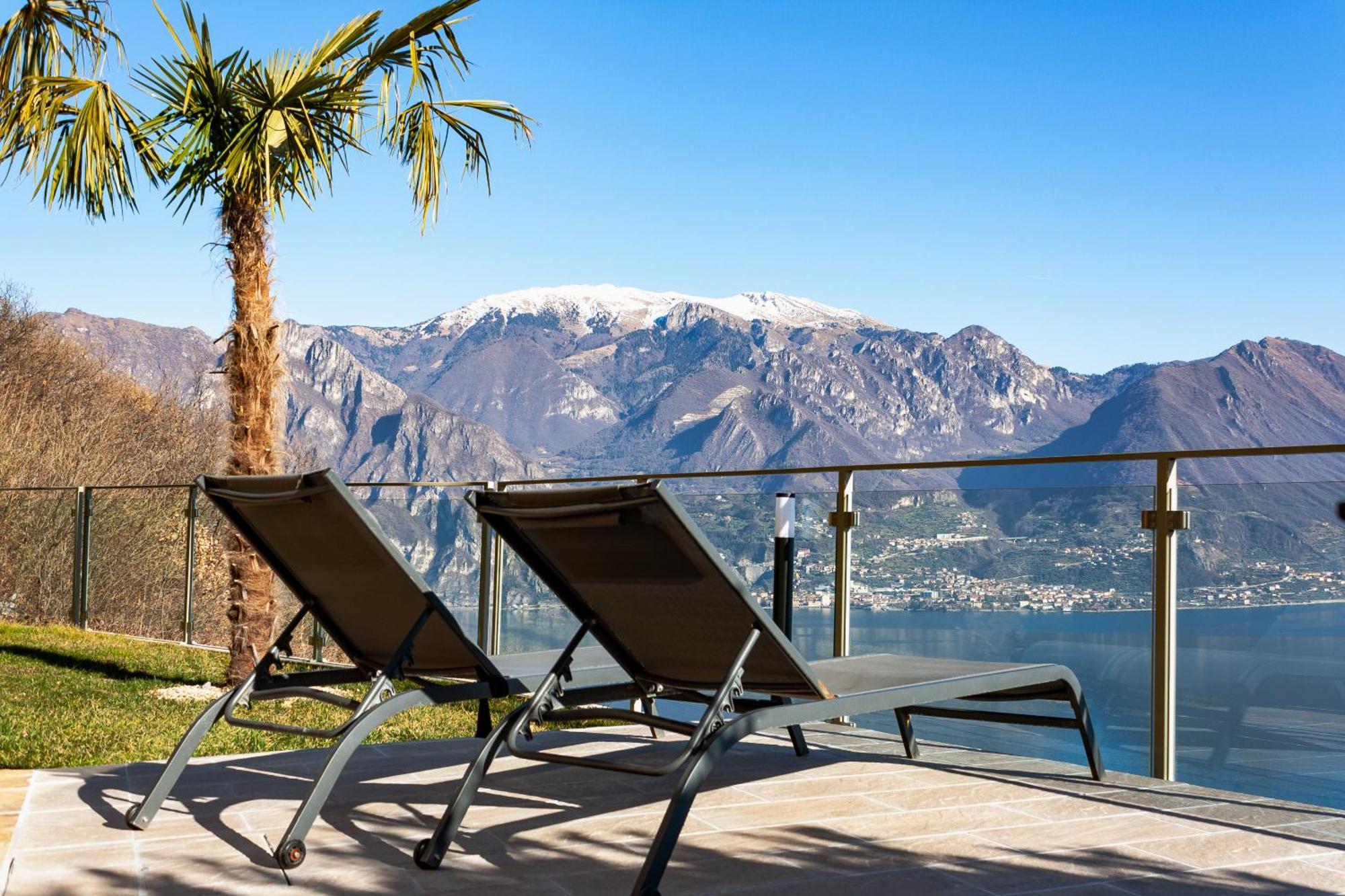 Mia Isola With Lake View, Garden And Swimming Pool Parzanica 外观 照片
