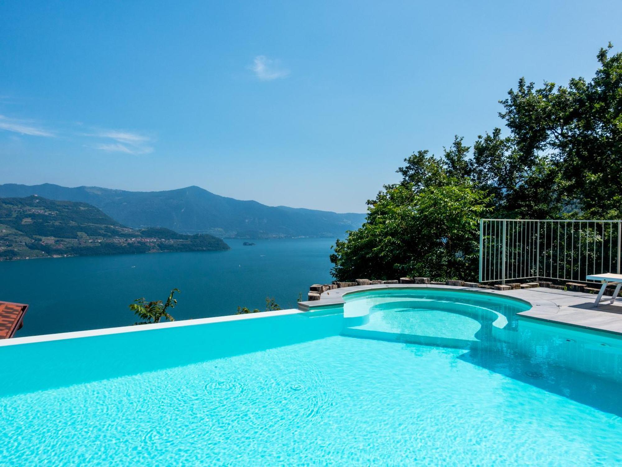 Mia Isola With Lake View, Garden And Swimming Pool Parzanica 外观 照片